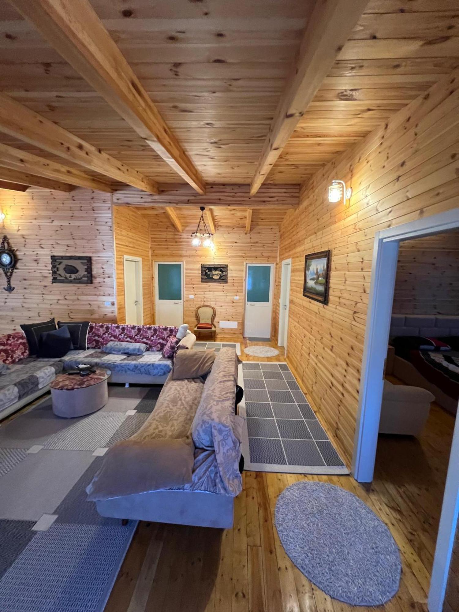 040 Apartment